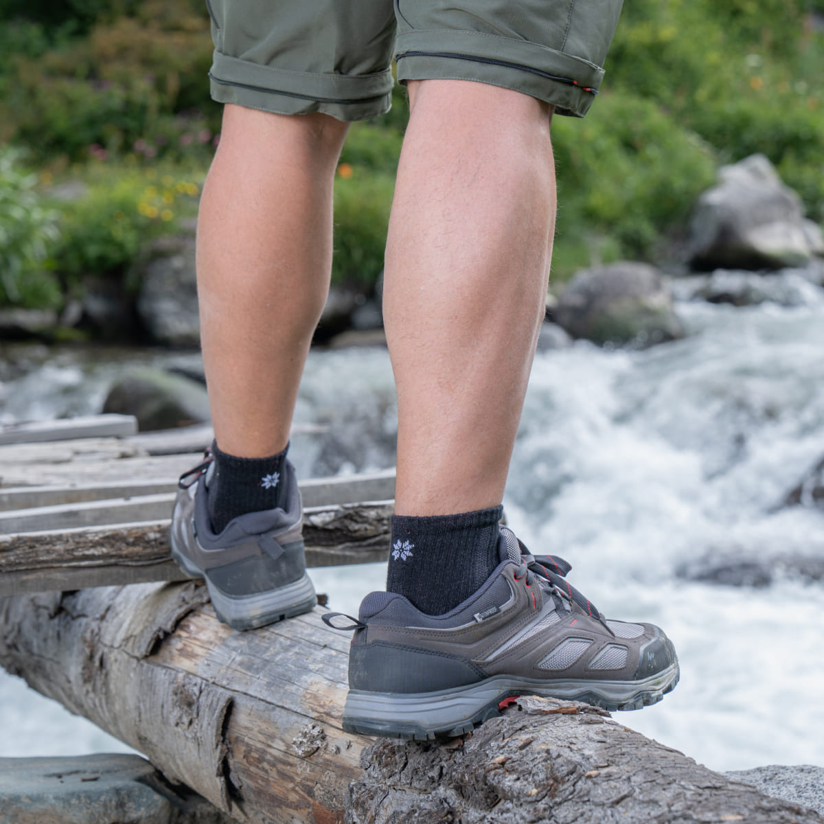 Hiking - Black Low-Cut (1 pair)